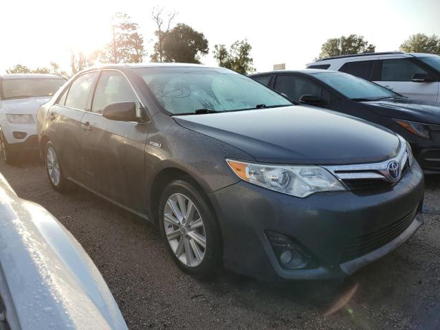 2013 Toyota Camry Hybrid 