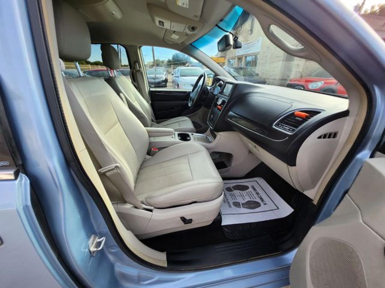 2013 Chrysler Town & Country Touring L VIN: 2C4RC1CG7DR570974 Lot: 65706822