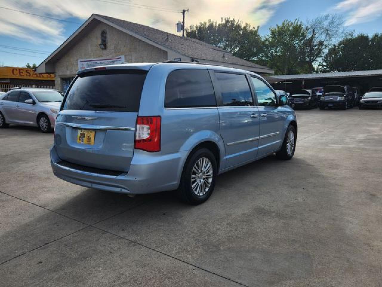 2013 Chrysler Town & Country Touring L VIN: 2C4RC1CG7DR570974 Lot: 65706822