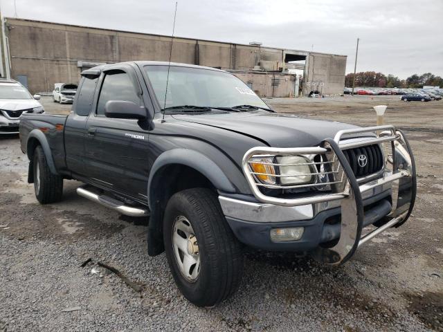 Salvage cars for sale from Copart Fredericksburg, VA: 2003 Toyota Tacoma XTR