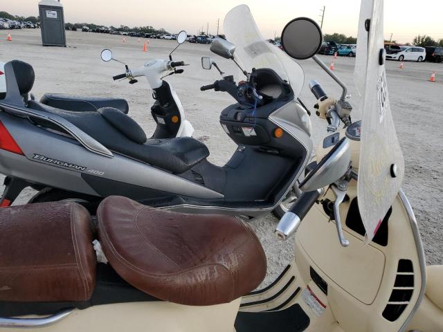 2010 VESPA GTS 300 SU ZAPM459L3A5502777