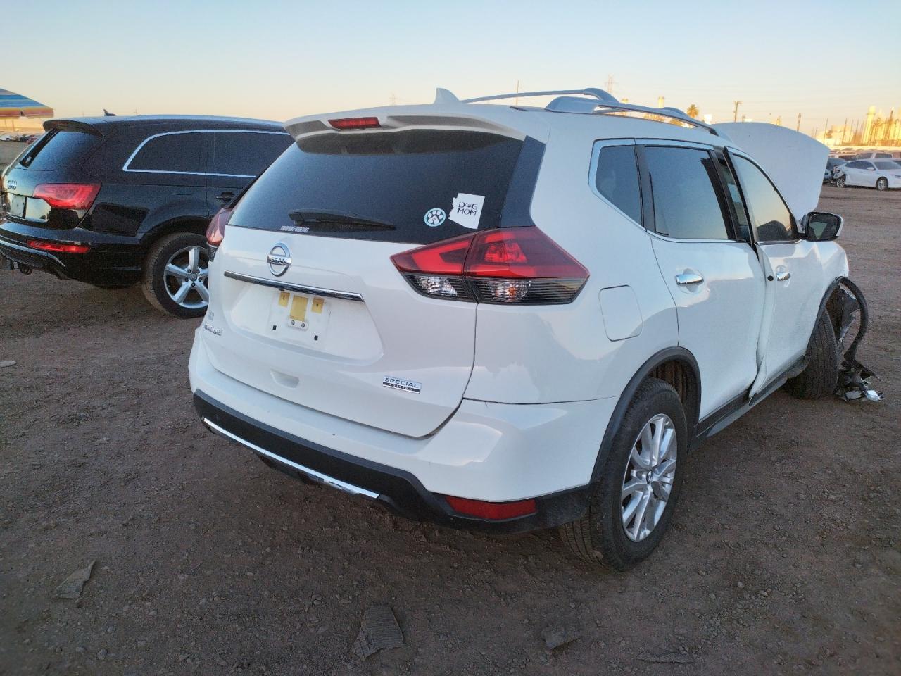 2020 Nissan Rogue - Image 4