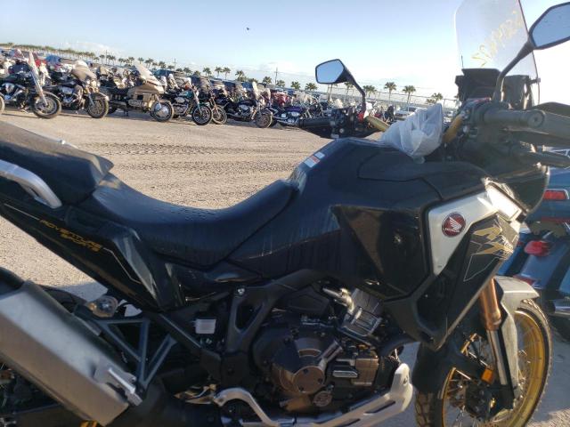 2021 HONDA CRF1100 D4 JH2SD1044MK100190
