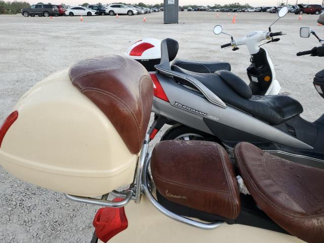 2010 VESPA GTS 300 SU ZAPM459L3A5502777