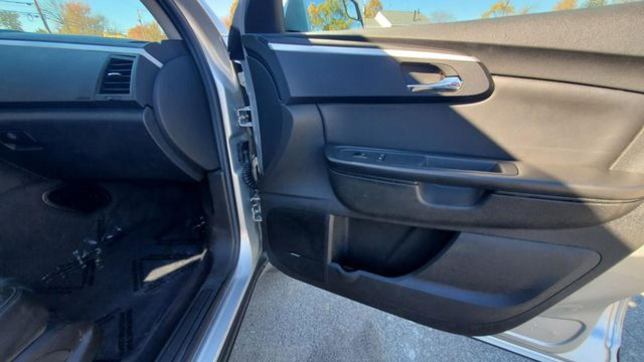 2010 Chevrolet Traverse Lt VIN: 1GNLRGED2AJ207760 Lot: 65833142