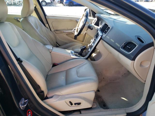 YV126MFK6F2332166 Volvo S60 Premier