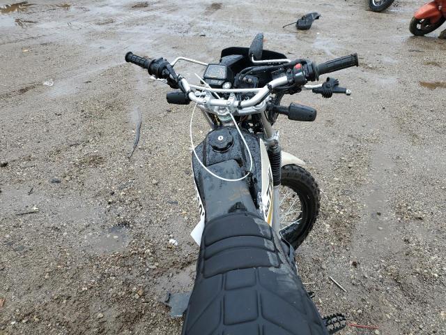 2020 YAMAHA TW200 C JYA3AWE04LA167185
