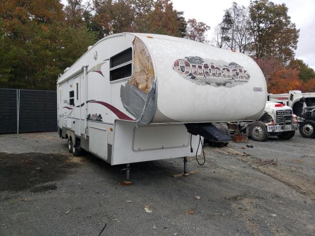 Salvage trucks for sale at Waldorf, MD auction: 2006 Keystone Trailer