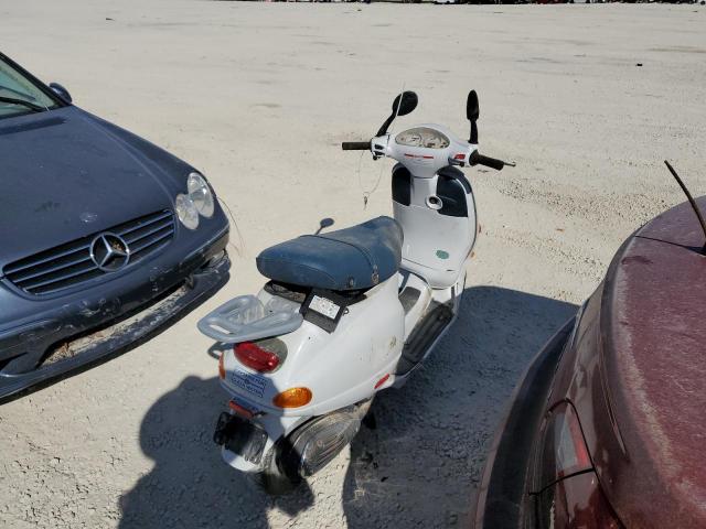 2002 VESPA C161C ZAPC16C1525004714