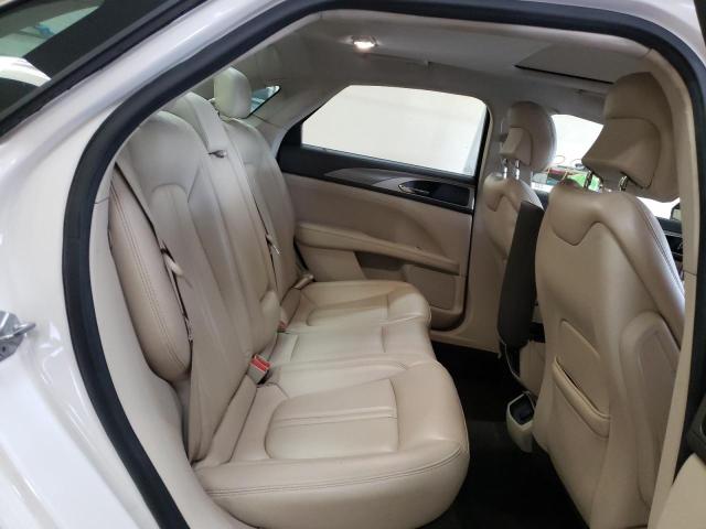 2017 LINCOLN MKZ PREMIE 3LN6L5A92HR622442