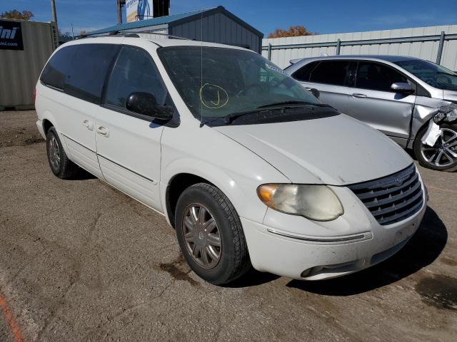 Salvage cars for sale from Copart Wichita, KS: 2005 Chrysler Town & Country