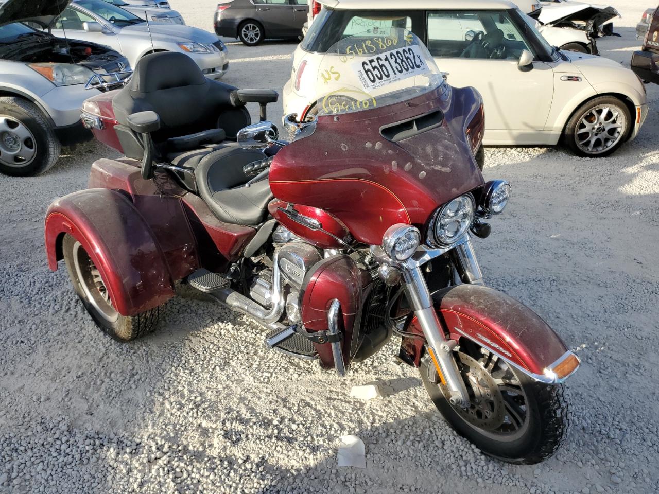 1HD1MAD19HB860608 HARLEY-DAVIDSON FLHTCUTG T 2017