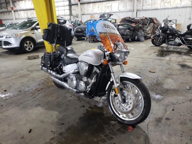 Salvage cars for sale from Copart Woodburn, OR: 2007 Honda VTX1300 C