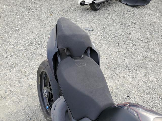 2021 DUCATI STREETFIGH ZDMFAKNW8MB005865