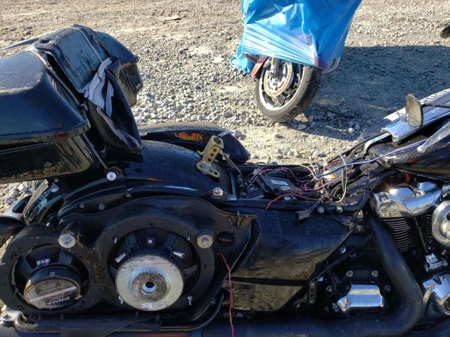 2017 HARLEY-DAVIDSON FLHXS STRE - 1HD1KRC13HB674245