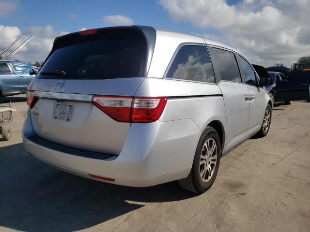 VIN 5FNRL5H62DB048496 2013 HONDA ODYSSEY no.4