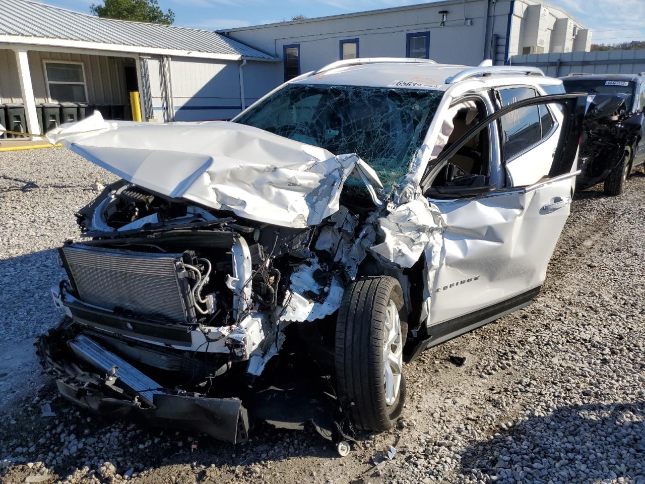 2020 Chevrolet Equinox - Image 2