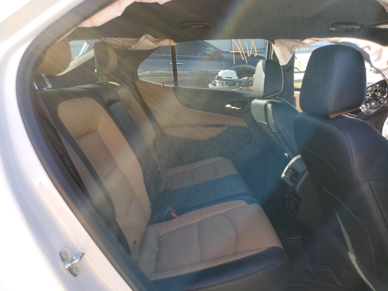 2020 Chevrolet Equinox - Image 6