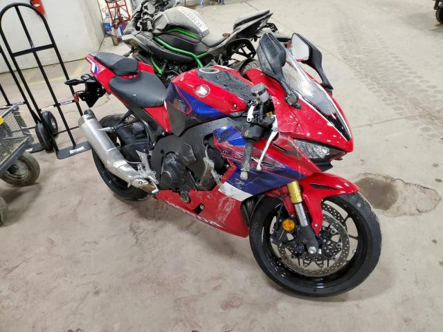 2022 HONDA CBR1000 RA - JH2SC7752NK500447