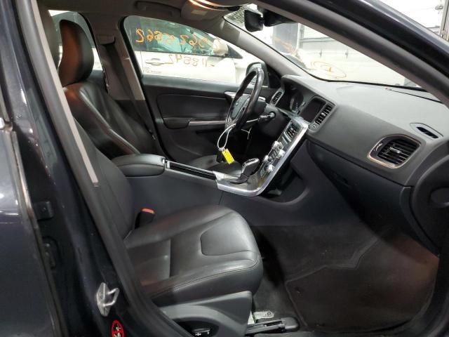 YV140MEK4F1261731 Volvo V60 Premier