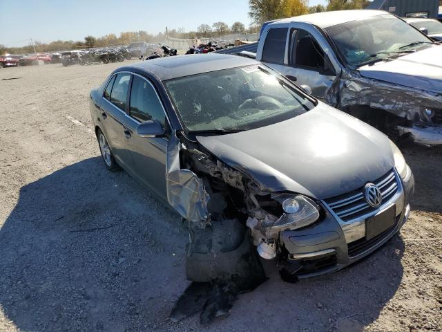 Salvage cars for sale from Copart Wichita, KS: 2010 Volkswagen Jetta SE