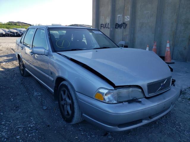 1999 Volvo S70 