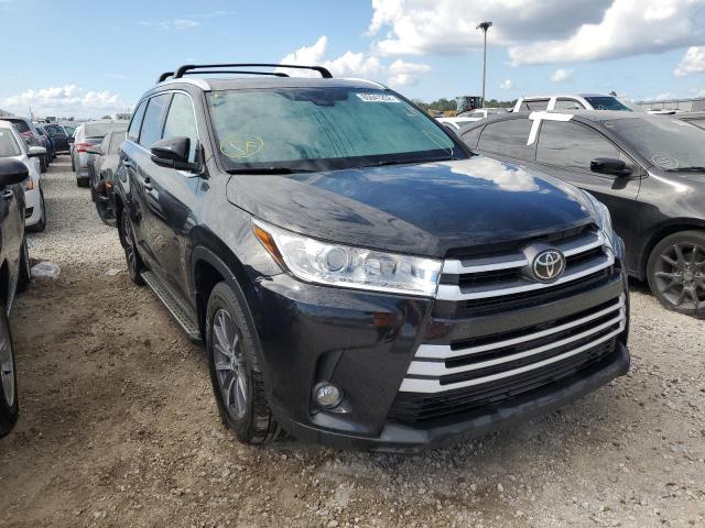 VIN 5TDJZRFH5HS470707 2017 TOYOTA HIGHLANDER no.1