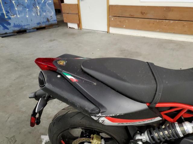 2018 APRILIA DORSODURO ZD4KBU009JS000101