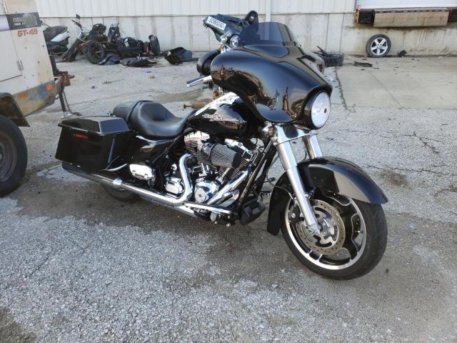 Salvage motorcycles for sale at Louisville, KY auction: 2013 Harley-Davidson Flhx Street