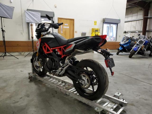 2018 APRILIA DORSODURO ZD4KBU009JS000101