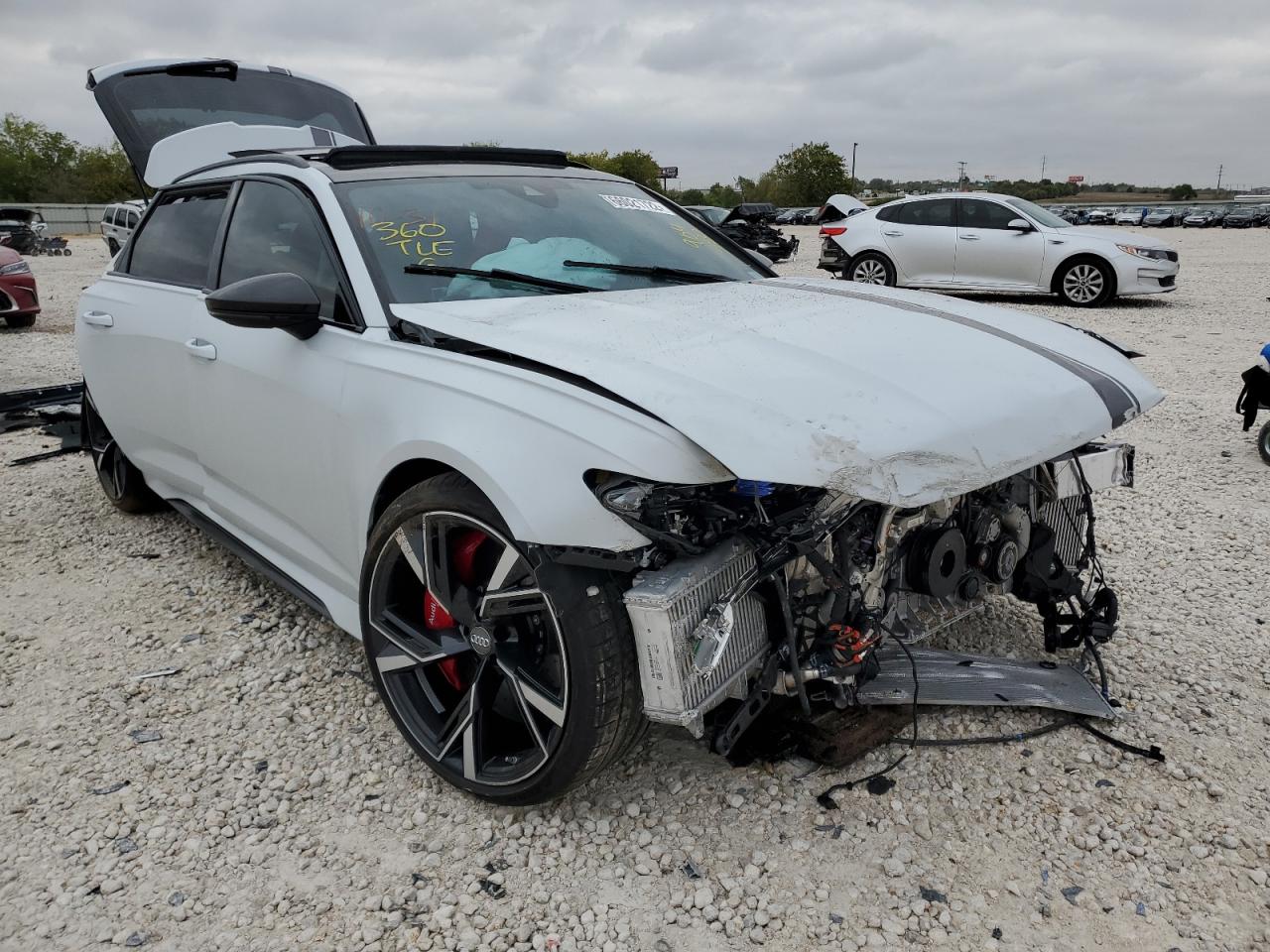 WUA1CBF28NN904580 AUDI RS6 2022