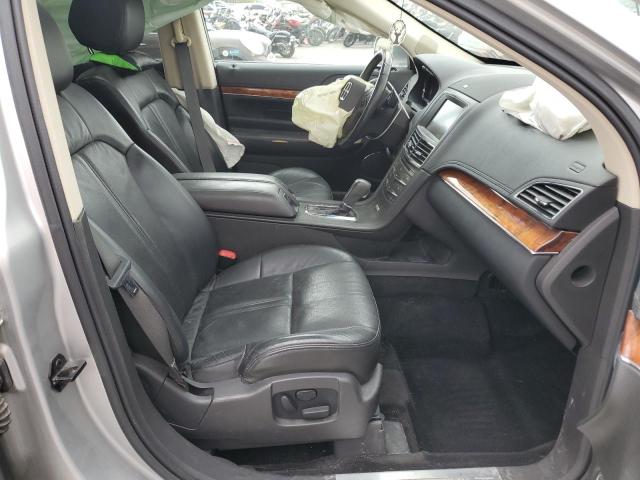 2LMHJ5AT5EBL54141 Lincoln MKT
