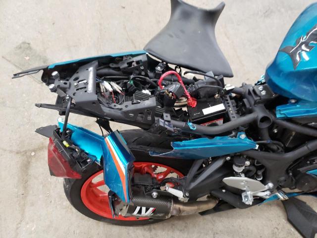 2021 YAMAHA YZFR3 A MH3RH18Y7MK005532