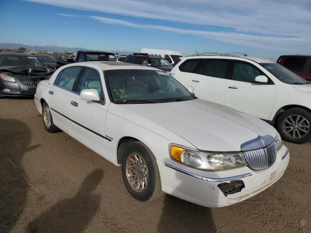 Lincoln Town Car salvage cars for sale: 1999 Lincoln Town Car Signature