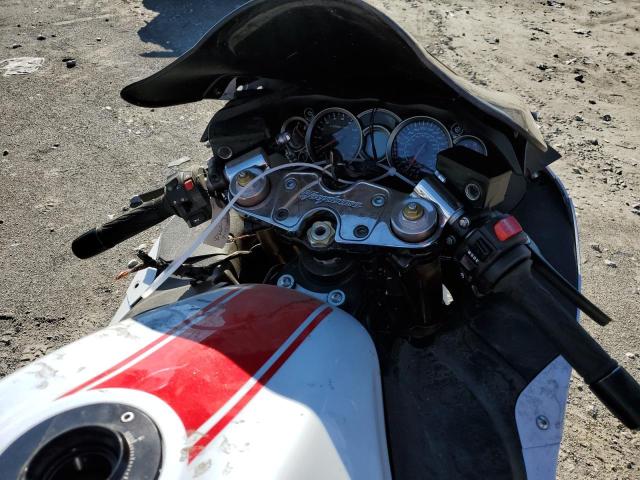2018 SUZUKI GSX1300 RA JS1GX72B9J2100633