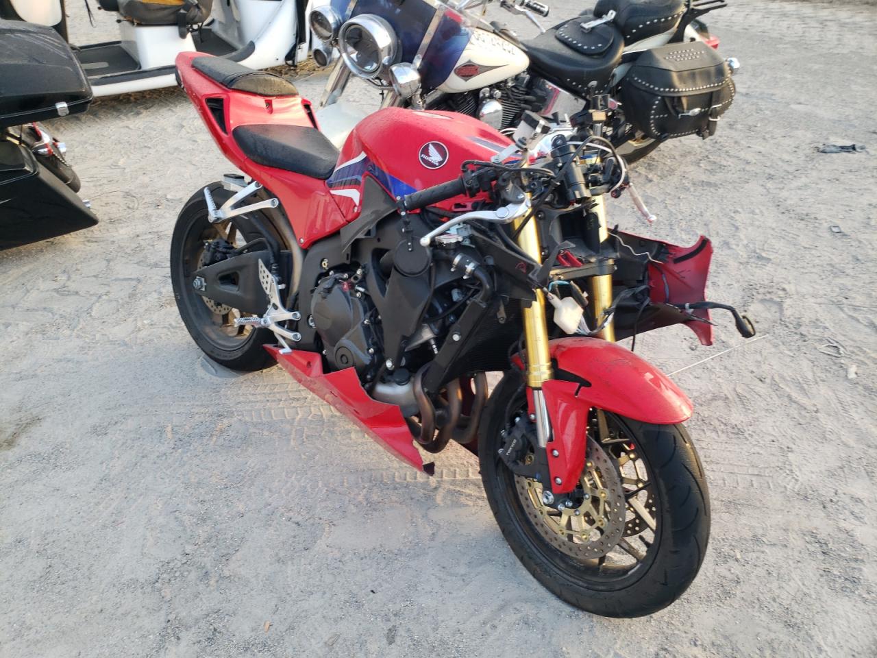 JH2PC40J2MK700769 HONDA CBR600 2021