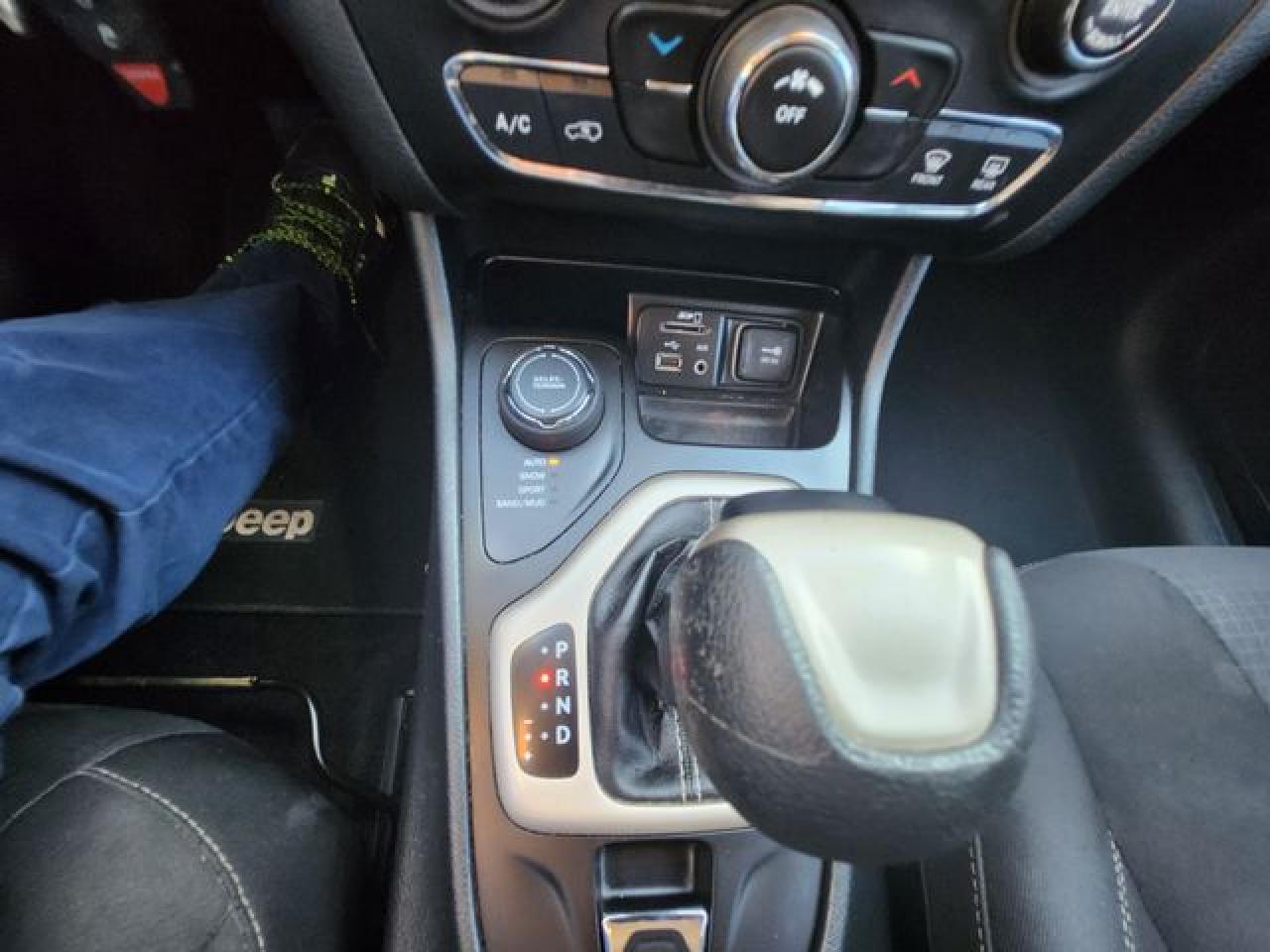 2016 Jeep Cherokee Latitude VIN: 1C4PJMCSXGW154853 Lot: 66397692