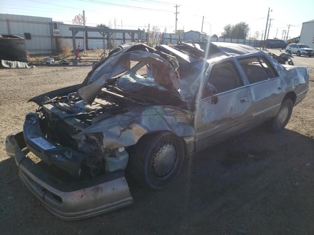 1G6KE54Y9XU797880 Cadillac Deville Delegance
