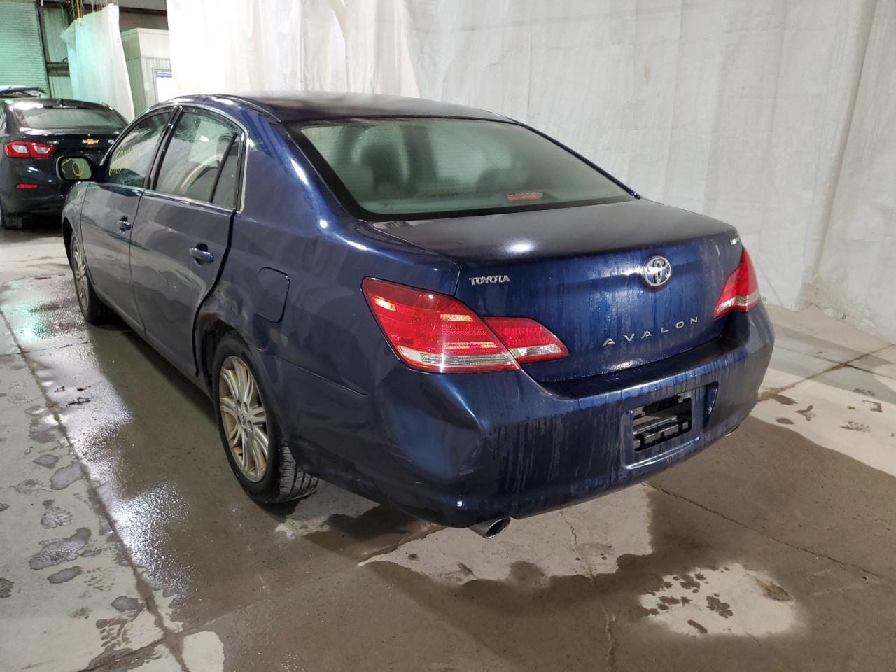2006 Toyota Avalon - Image 3