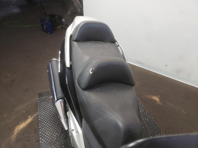 2002 HONDA SILVERWING JH2PF011X2K001045