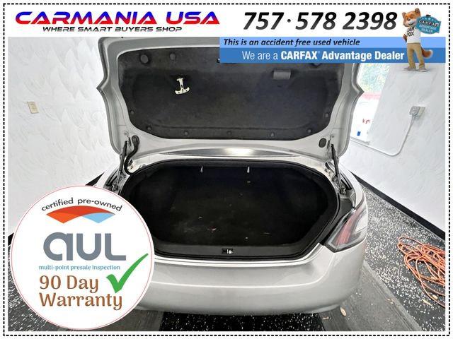 VIN: 1N4AA5AP5DC842059 Auction: COPART Lot: 66406442 Location: VA - HAMPTON 1N4AA5AP5DC842059 NISSAN MAXIMA 2013 SILVER Photo 9