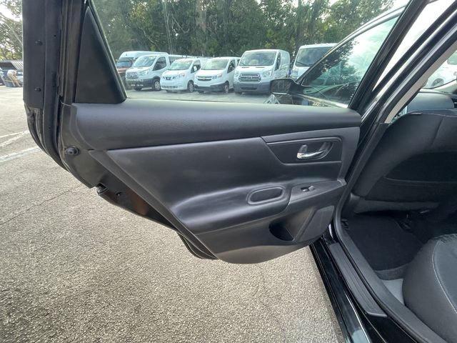 VIN: 1N4AL3AP4GN389057 Auction: COPART Lot: 66397772 Location: FL - JACKSONVILLE NORTH 1N4AL3AP4GN389057 NISSAN ALTIMA 2016 UNKNOWN - NOT OK FOR INV. Photo 9