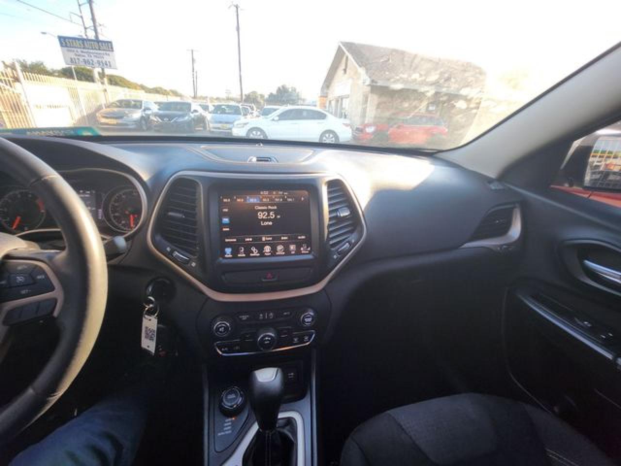 2016 Jeep Cherokee Latitude VIN: 1C4PJMCSXGW154853 Lot: 66397692