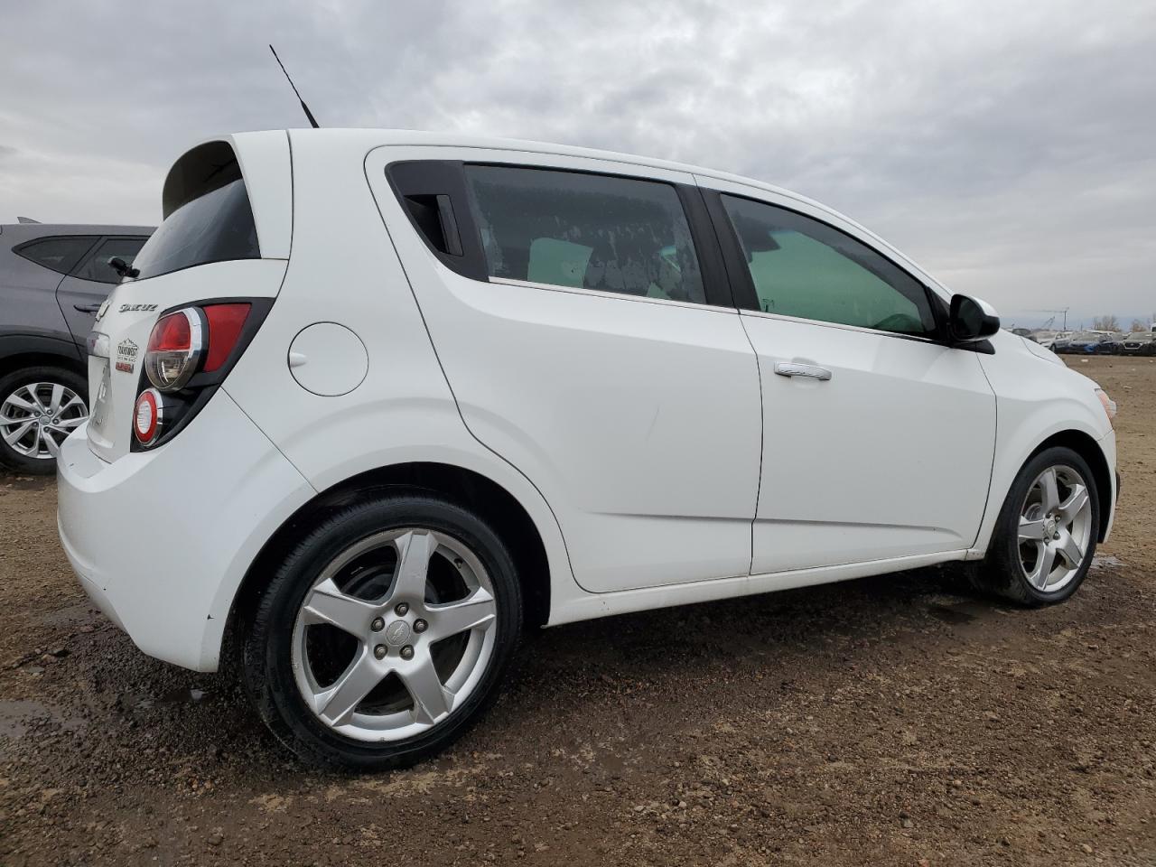 Chevrolet Sonic  2013 1G1JE6SB3D4221588 photo 4