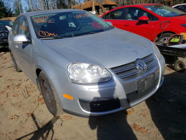 Salvage cars for sale from Copart Lyman, ME: 2010 Volkswagen Jetta SE