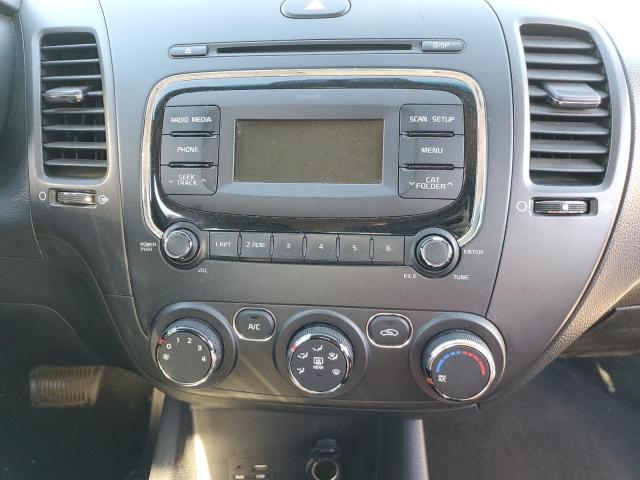 3KPFK4A74HE142894 KIA FORTE LX