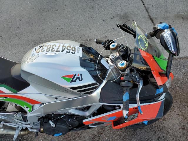2018 APRILIA RSV4 ZD4KEU00XJS001510