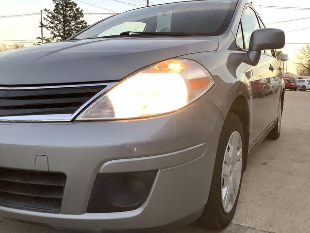 2011 Nissan Versa S VIN: 3N1BC1AP8BL404545 Lot: 66575532