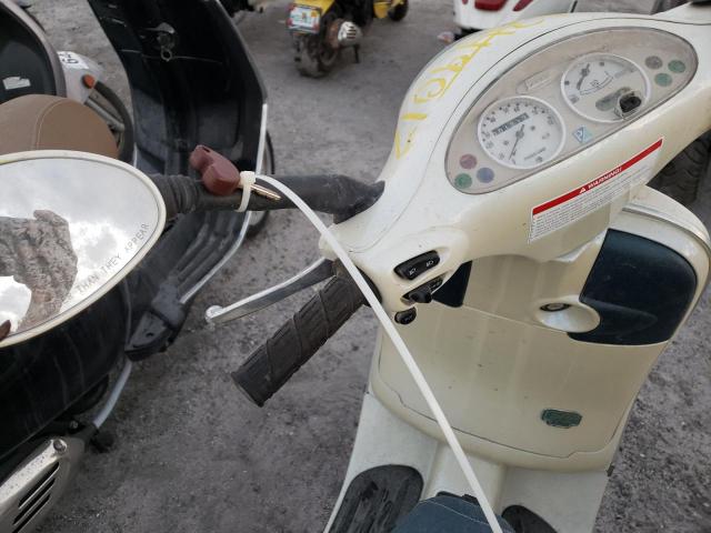 2005 VESPA SCOOTER - ZAPM198F255013353