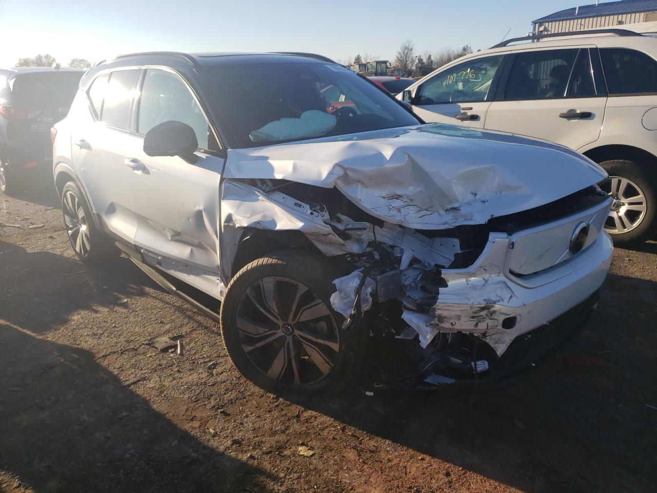YV4ED3UR9M2528292 VOLVO XC40 RECHA 2021